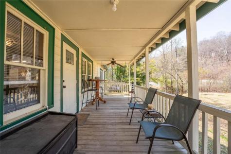 54 Bake Shop Lane Cleveland GA 30528