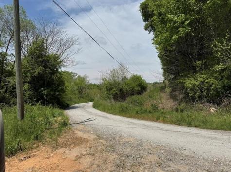 944 Progress Road East Ellijay GA 30540