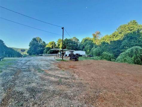 1640 S Chestatee Street Dahlonega GA 30533