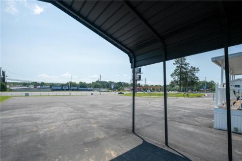 2213 Cleveland Highway Dalton GA 30721