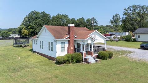 2213 Cleveland Highway Dalton GA 30721