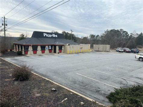 1352 S Chestatee Street Dahlonega GA 30533