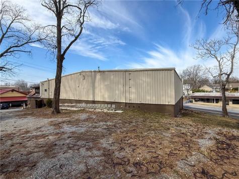 11 S Grove Street Dahlonega GA 30533