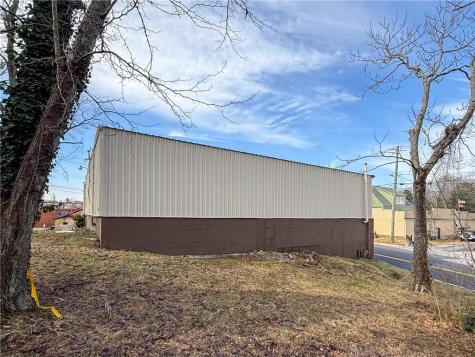 11 S Grove Street Dahlonega GA 30533