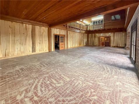 11 S Grove Street Dahlonega GA 30533
