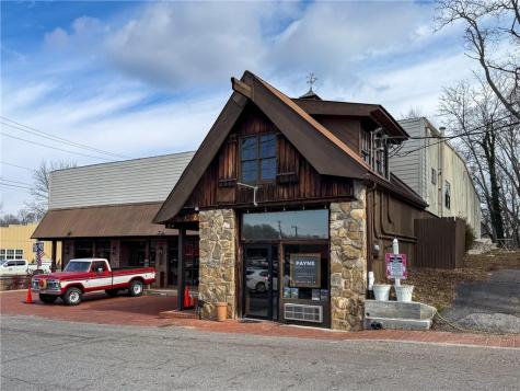 11 S Grove Street Dahlonega GA 30533