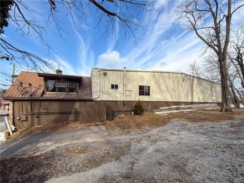 11 S Grove Street Dahlonega GA 30533
