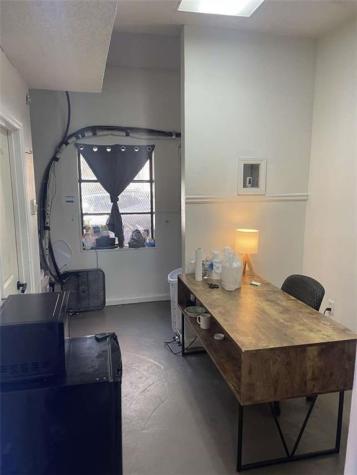 957 M L King Jr Drive NW Atlanta GA 30314