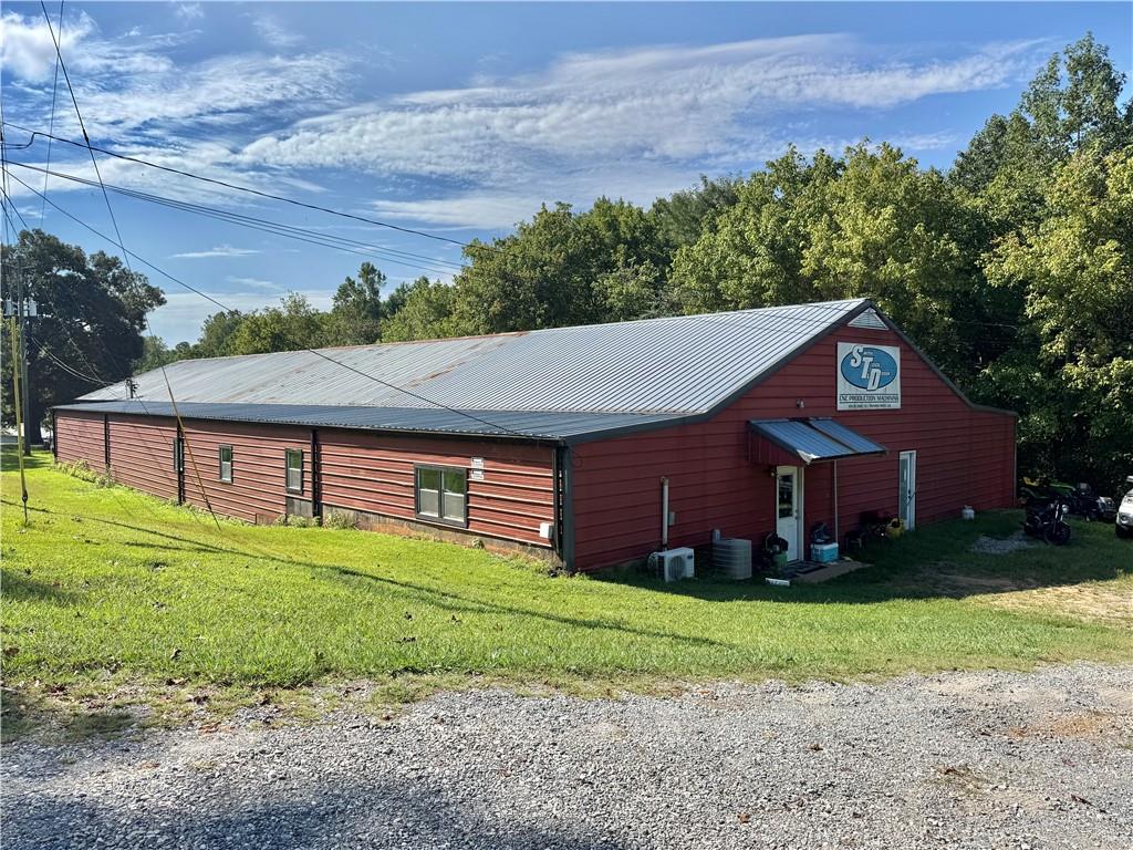 10535 Highway 53 W Talking Rock GA 30175