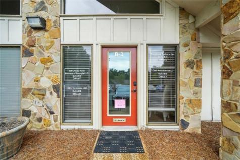 11285 Elkins Road Roswell GA 30076