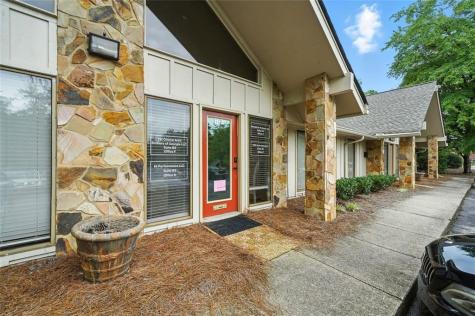 11285 Elkins Road Roswell GA 30076