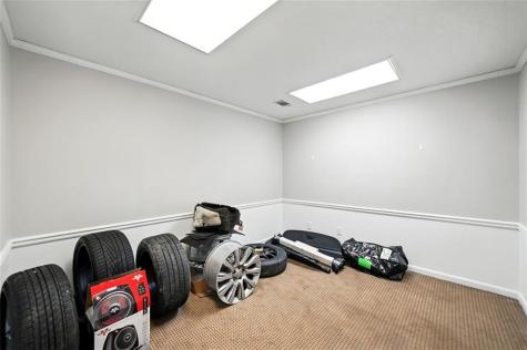 11285 Elkins Road Roswell GA 30076