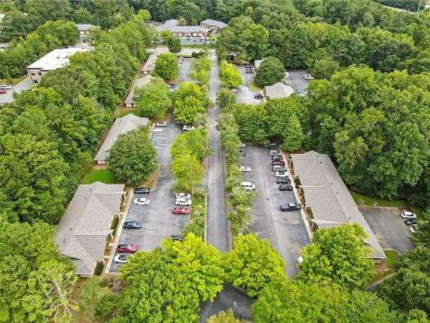 11285 Elkins Road Roswell GA 30076