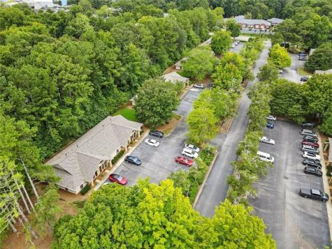 11285 Elkins Road Roswell GA 30076