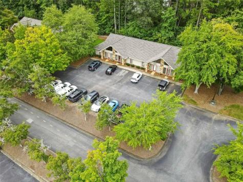 11285 Elkins Road Roswell GA 30076