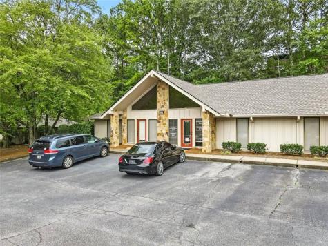 11285 Elkins Road Roswell GA 30076