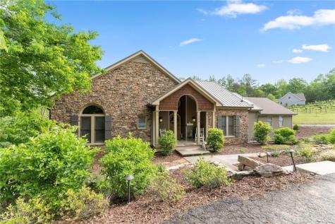 253 Happy Trails Way Jasper GA 30143