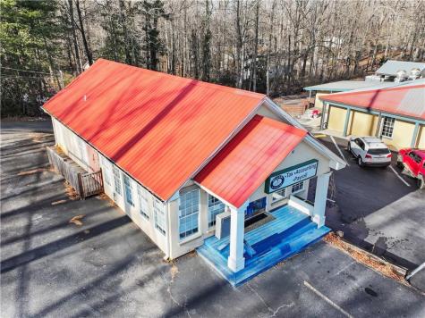 1937 Robertson Loop Road Clarkesville GA 30523