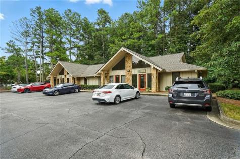 11285 Elkins Road Roswell GA 30076