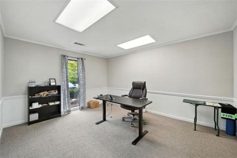 11285 Elkins Road Roswell GA 30076