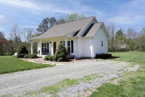 2835 Plottown Road Young Harris GA 30582