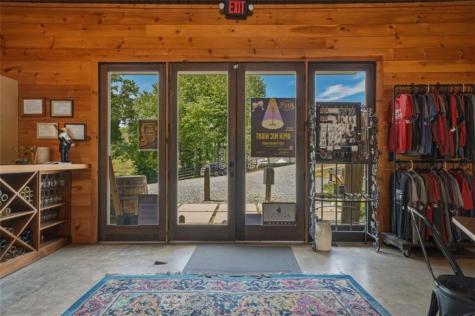 2317 Highway 382 Ellijay GA 30540