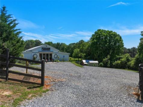 2317 Highway 382 Ellijay GA 30540