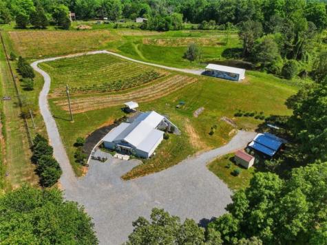 2317 Highway 382 Ellijay GA 30540