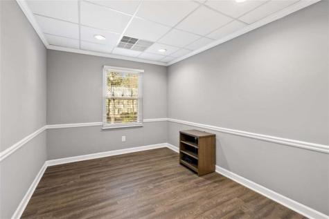 425 E Crossville Road E Roswell GA 30075