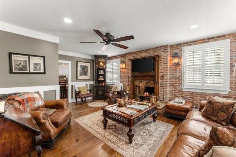 168 W West Main Street Dahlonega GA 30533