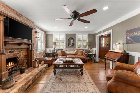 168 W West Main Street Dahlonega GA 30533