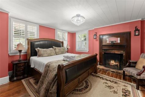 168 W West Main Street Dahlonega GA 30533