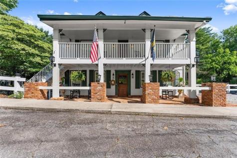 168 W West Main Street Dahlonega GA 30533