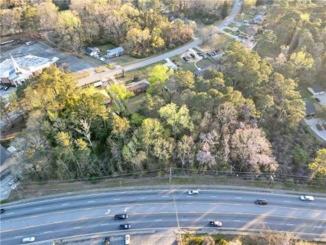 1587 Veterans Memorial Highway SW Mableton GA 30126