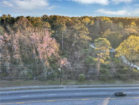 1587 Veterans Memorial Highway SW Mableton GA 30126