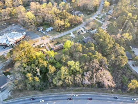 1587 Veterans Memorial Highway SW Mableton GA 30126