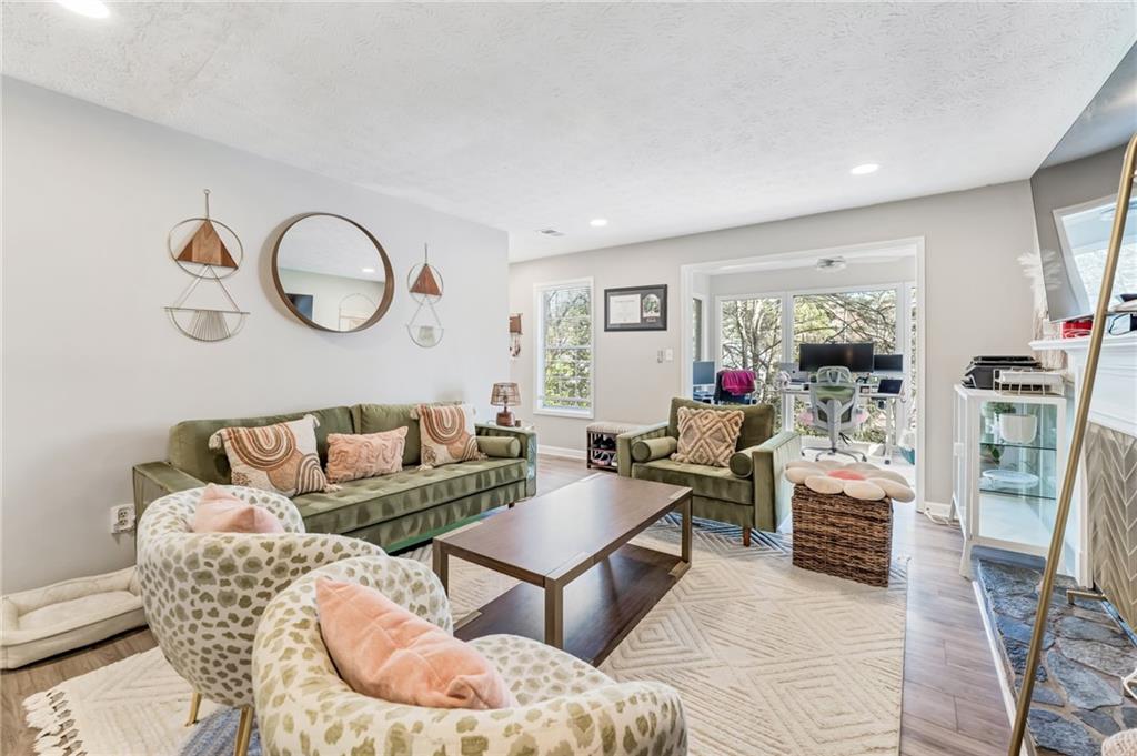 103 Natchez Trace Sandy Springs GA 30350