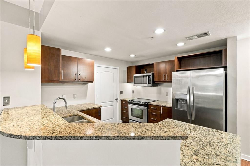 390 17th Street NW Atlanta GA 30363