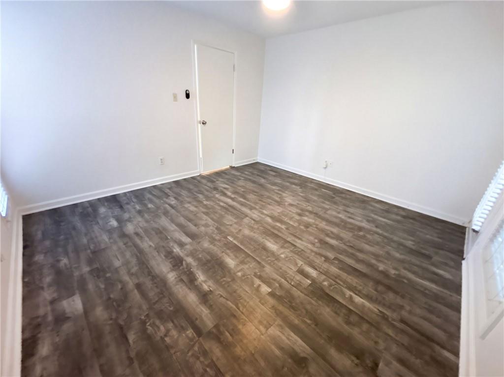 1113 Lake Pointe Circle Roswell GA 30075