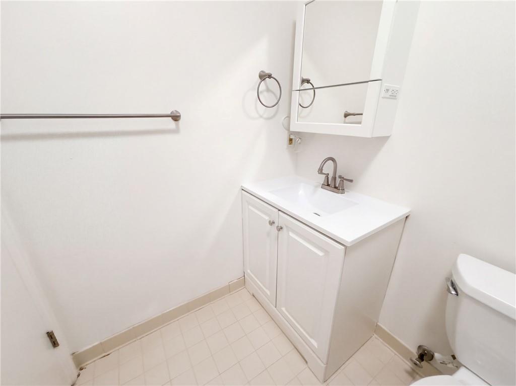 1113 Lake Pointe Circle Roswell GA 30075