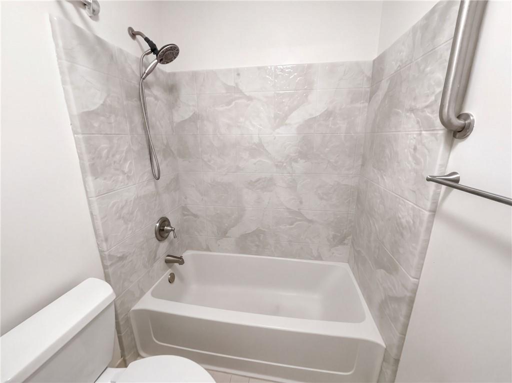 1113 Lake Pointe Circle Roswell GA 30075