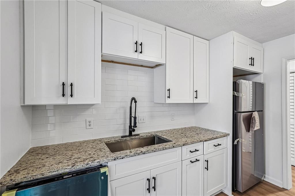 1001 Lake Pointe Circle Roswell GA 30075