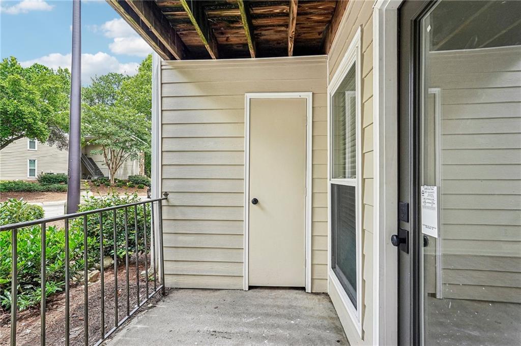 1001 Lake Pointe Circle Roswell GA 30075