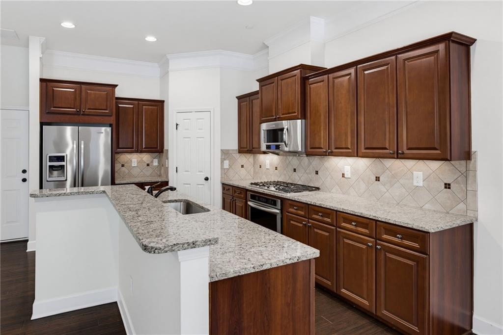 122 Barkley Lane Sandy Springs GA 30328