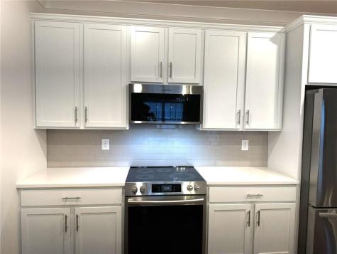 65 Village Court Cleveland GA 30528