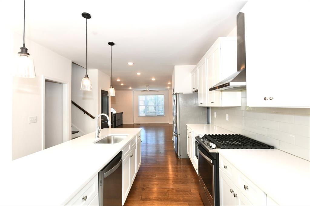 160 Wren Drive Roswell GA 30076