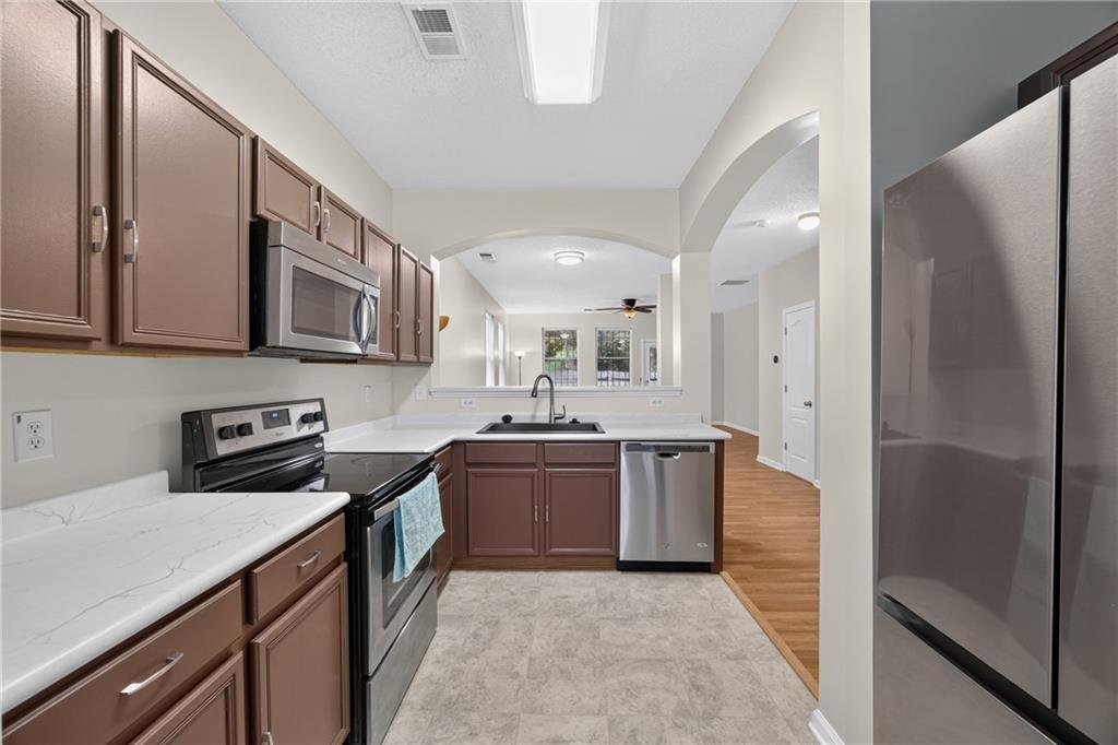 1406 Bayrose Circle East Point GA 30344