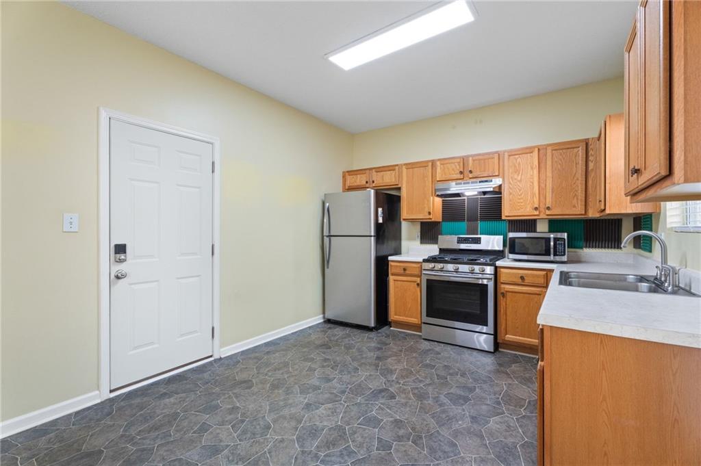 6701 Sunset Court Rex GA 30273