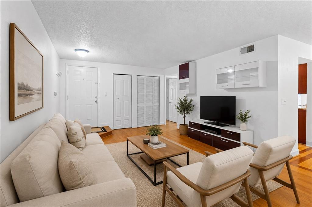 814 Seasons Parkway Norcross GA 30093