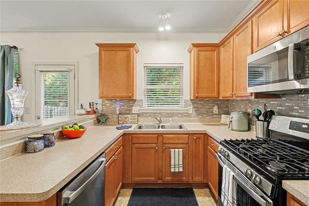 185 Sunset Lane Woodstock GA 30189
